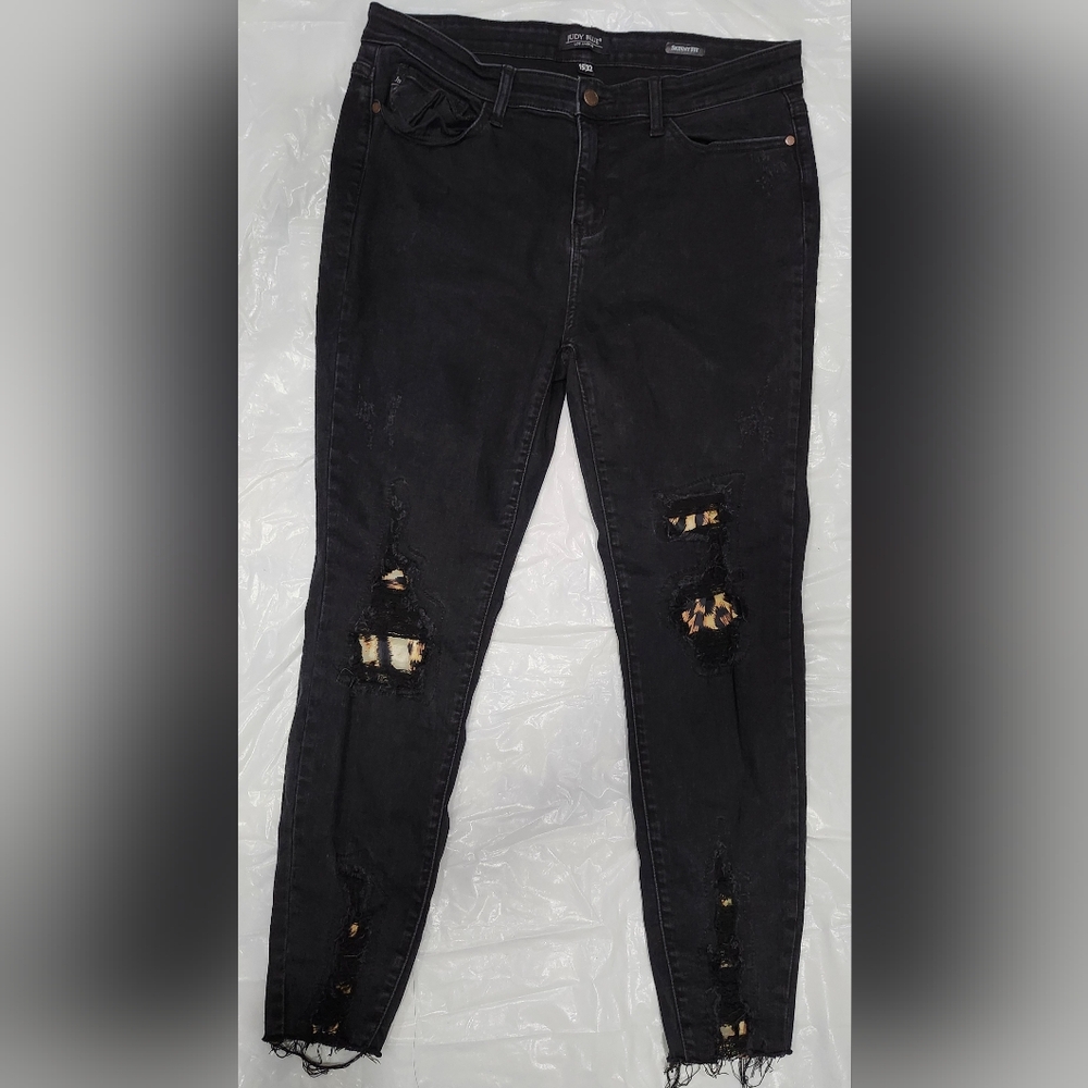 Judy Blue Black Distressed Leopard Accent Denim Skinny Fit Jeans Women's Size 15